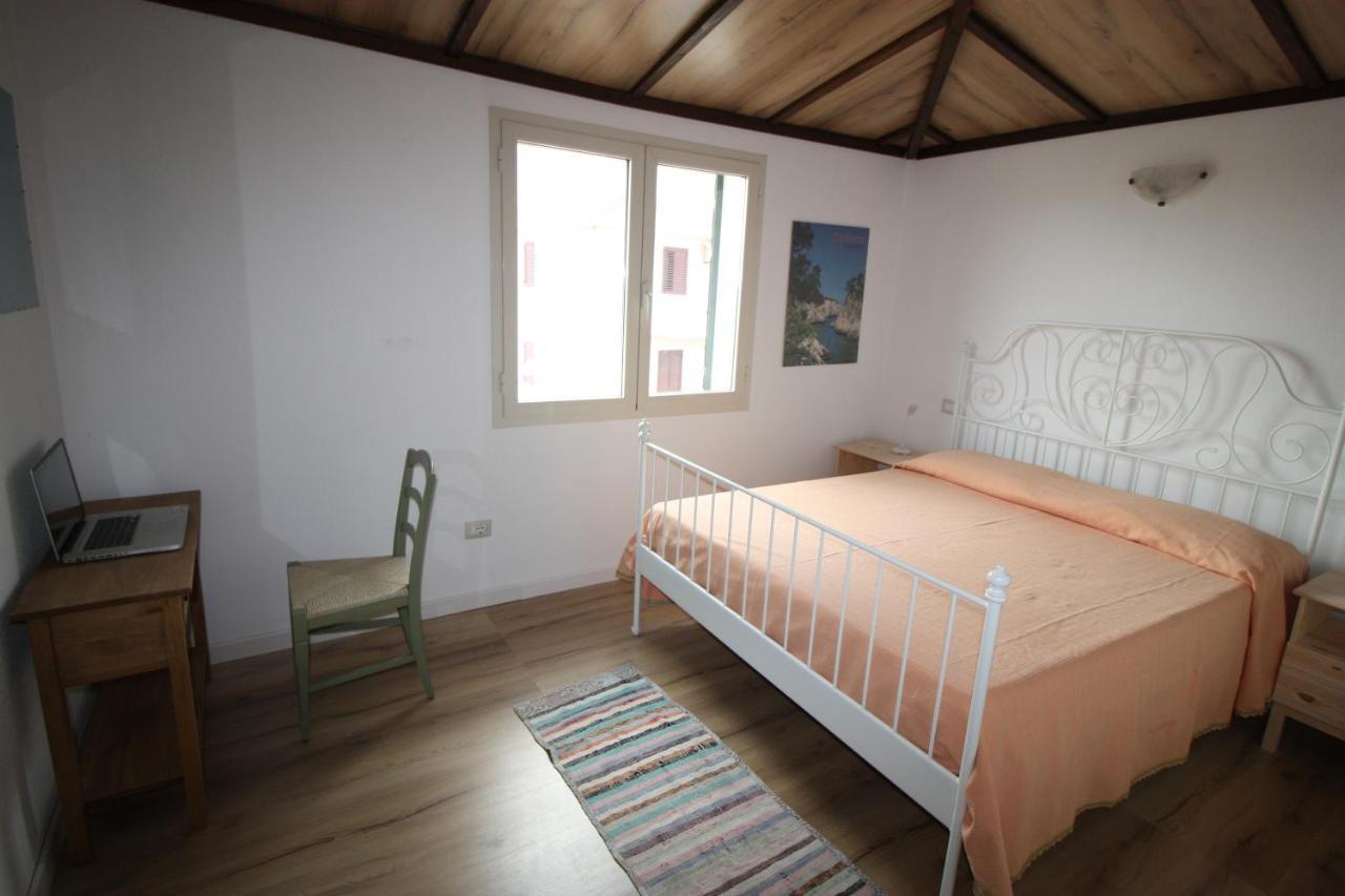 Sa Domo De Mannoi Apartment Орозеи Екстериор снимка