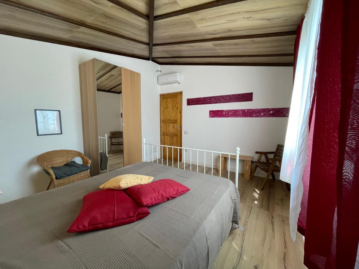 Sa Domo De Mannoi Apartment Орозеи Екстериор снимка